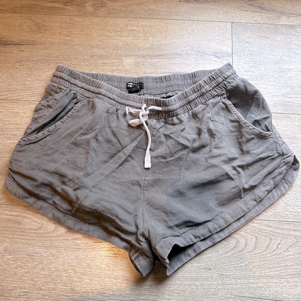 Billabong shorts